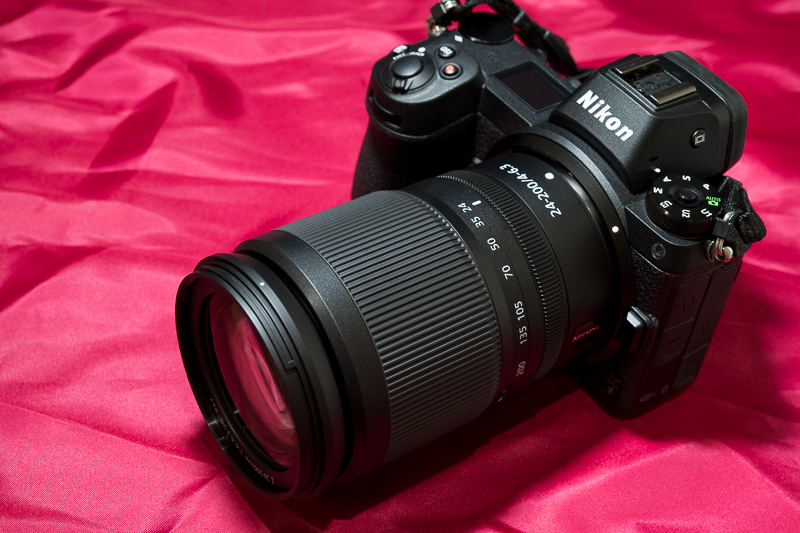NIKKOR Z 24-200mm f/4-6.3 VRは、どこまで寄れるのか: 写真